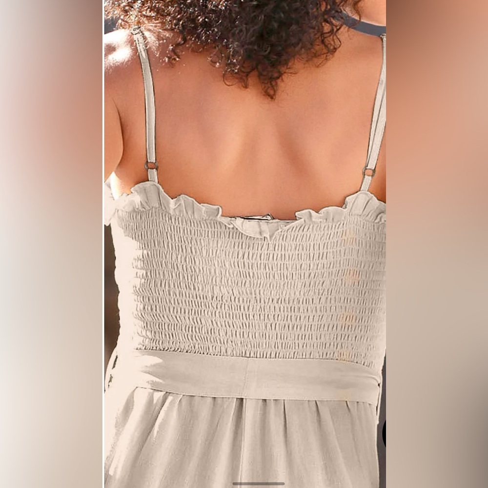VENUS Smocked Linen Jumpsuit w. Pockets | Cream | Size 8 - Picture 5 of 9
